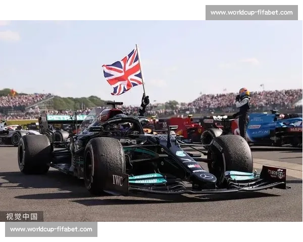 泪目!车王告别F1赛场,新赛程能否迎来新英雄